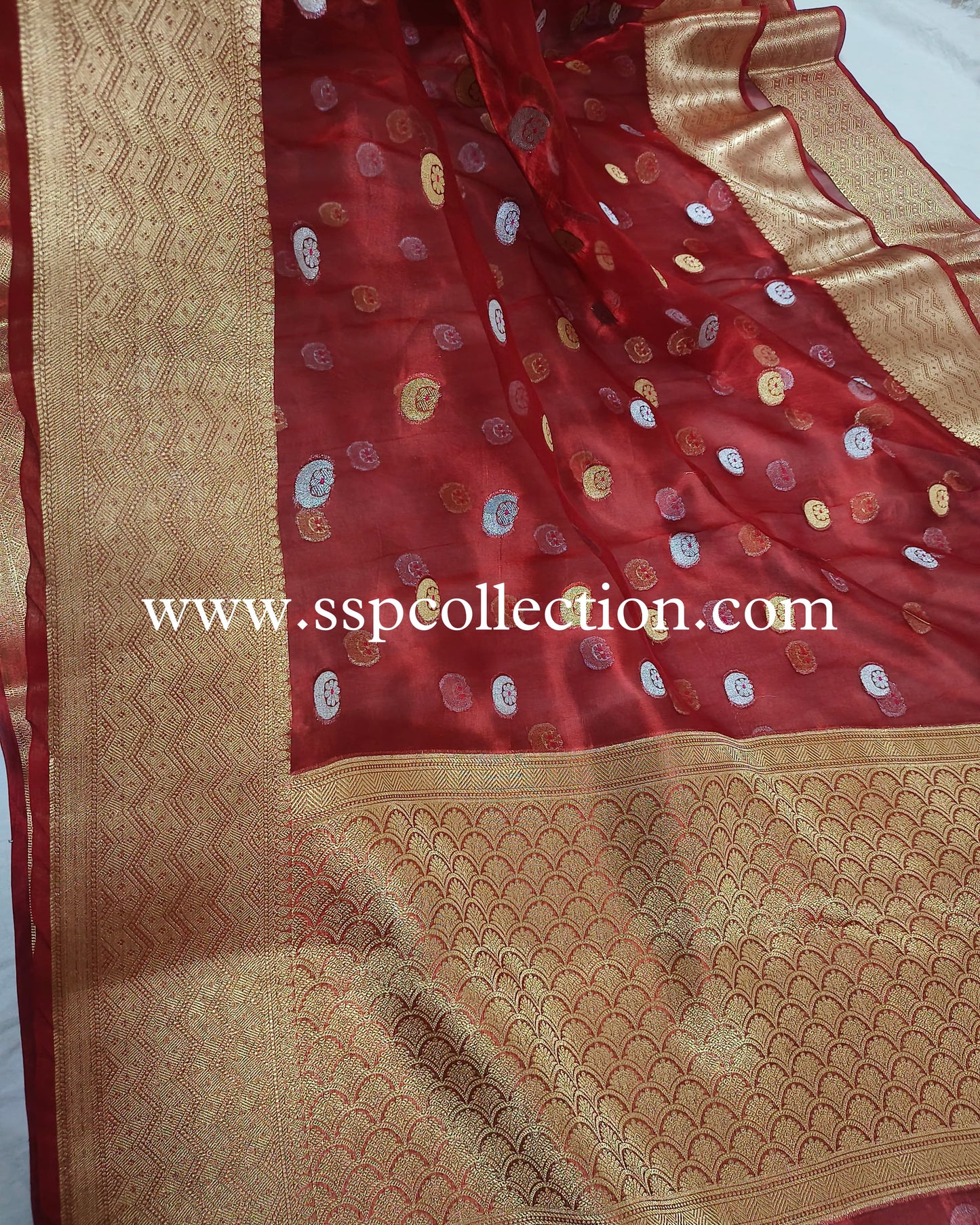 Red Pure Tissue Silk Chand-Tara Banarasi Saree