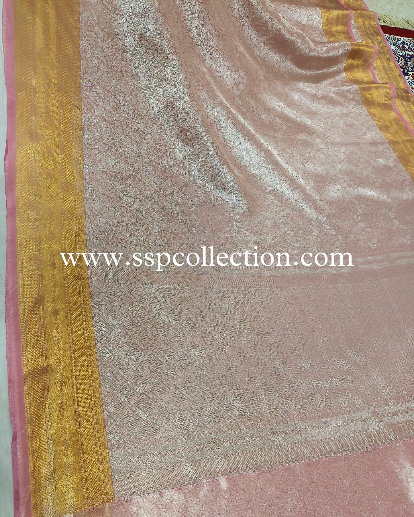 Light-Pink Pure Tissue Silk Silver Tanchoi Brocade Banarasi Saree
