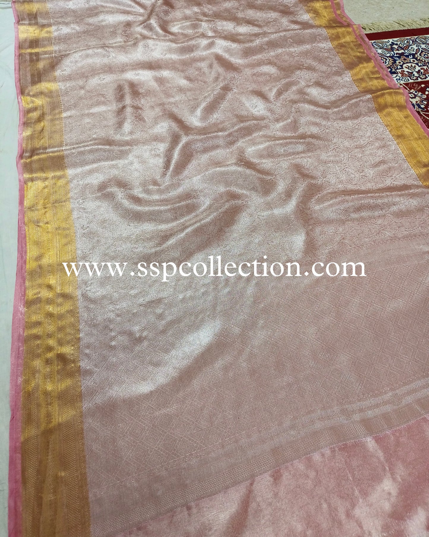 Light-Pink Pure Tissue Silk Silver Tanchoi Brocade Banarasi Saree