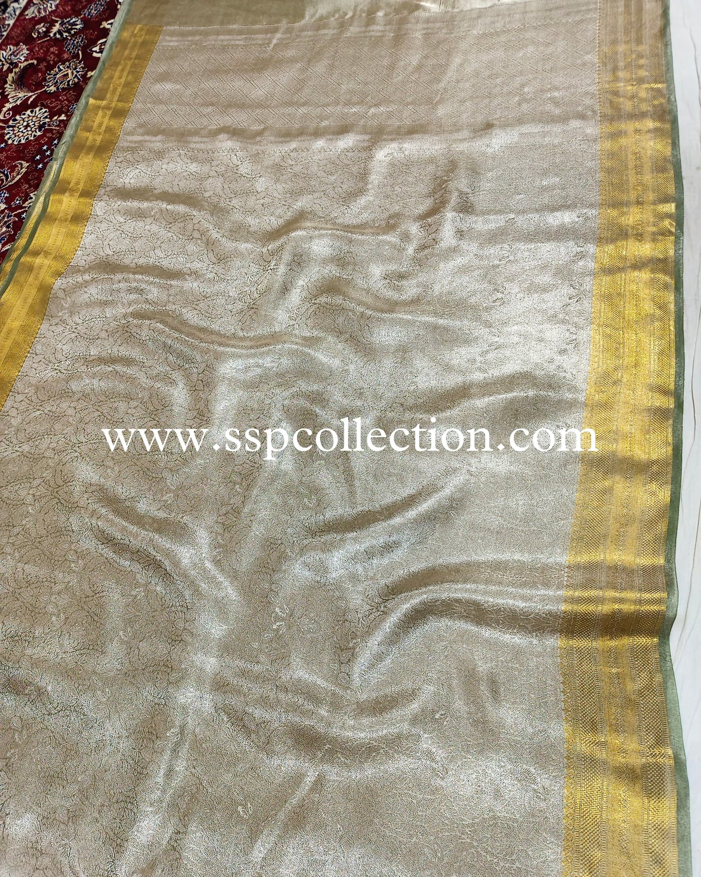 Hazel-Green Pure Tissue Silk Silver Tanchoi Brocade Banarasi Saree