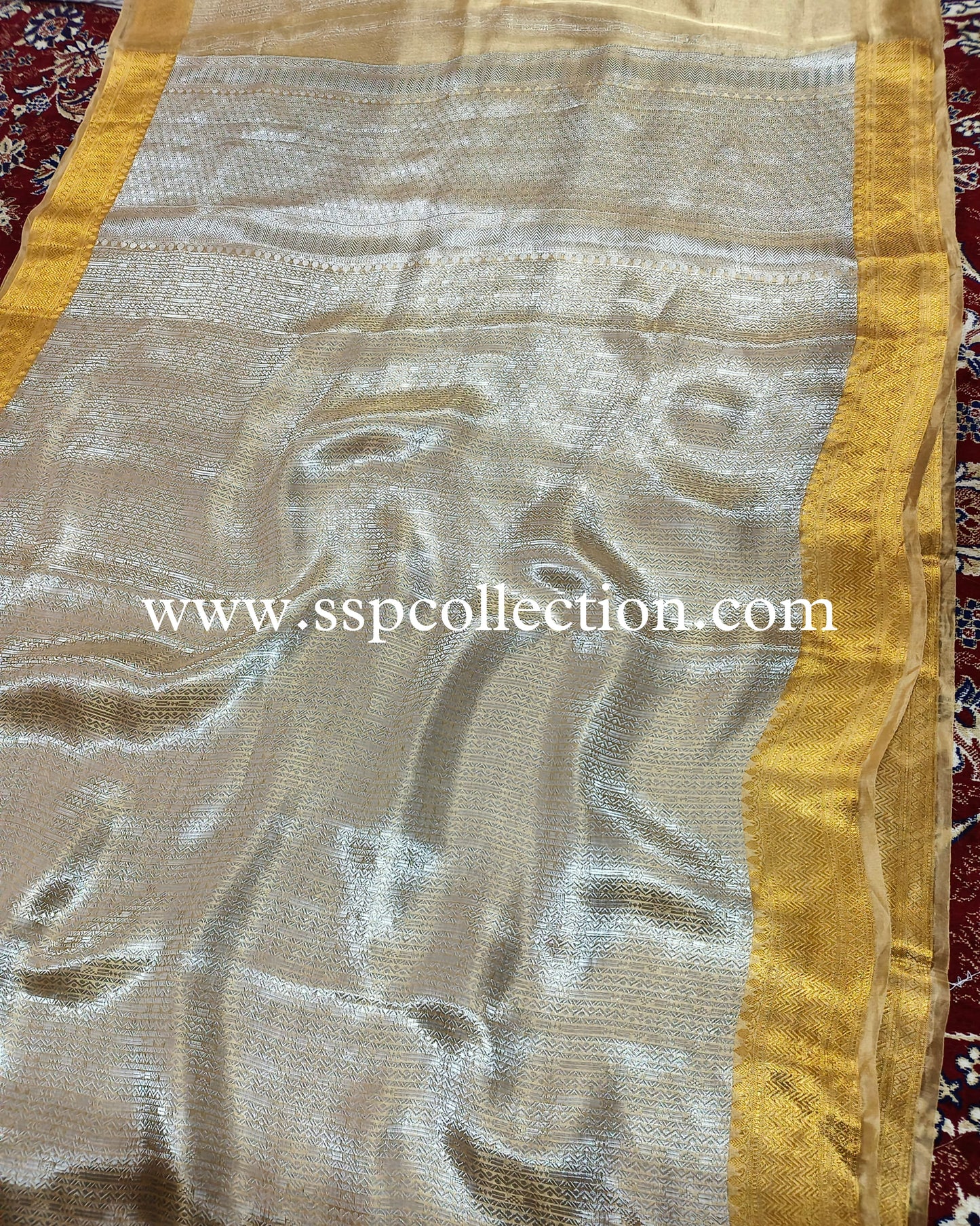 Beige-Gold Pure Tissue Silk Silver Tanchoi Brocade Banarasi Saree