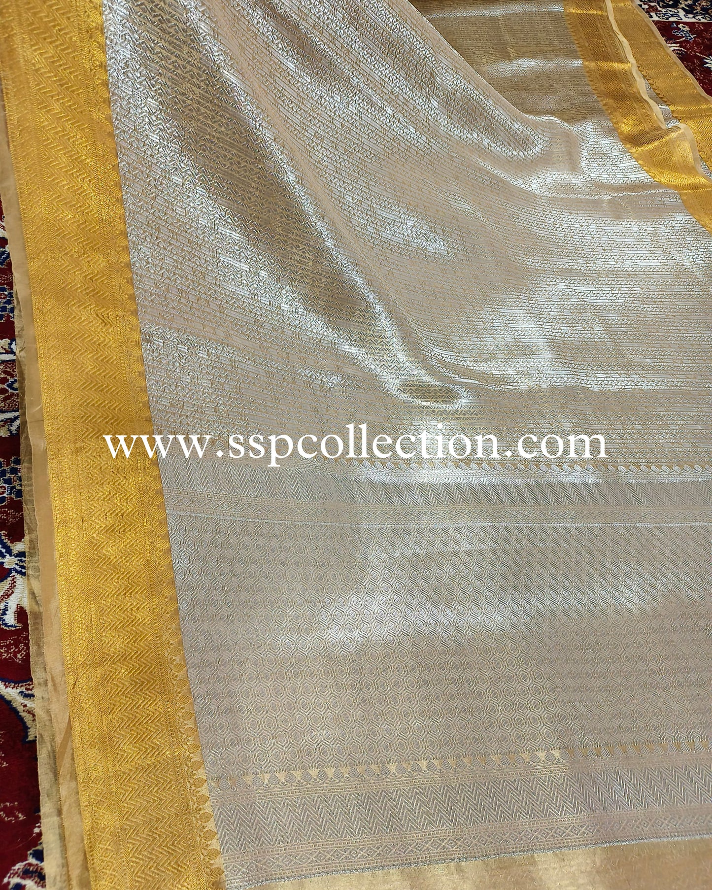 Beige-Gold Pure Tissue Silk Silver Tanchoi Brocade Banarasi Saree