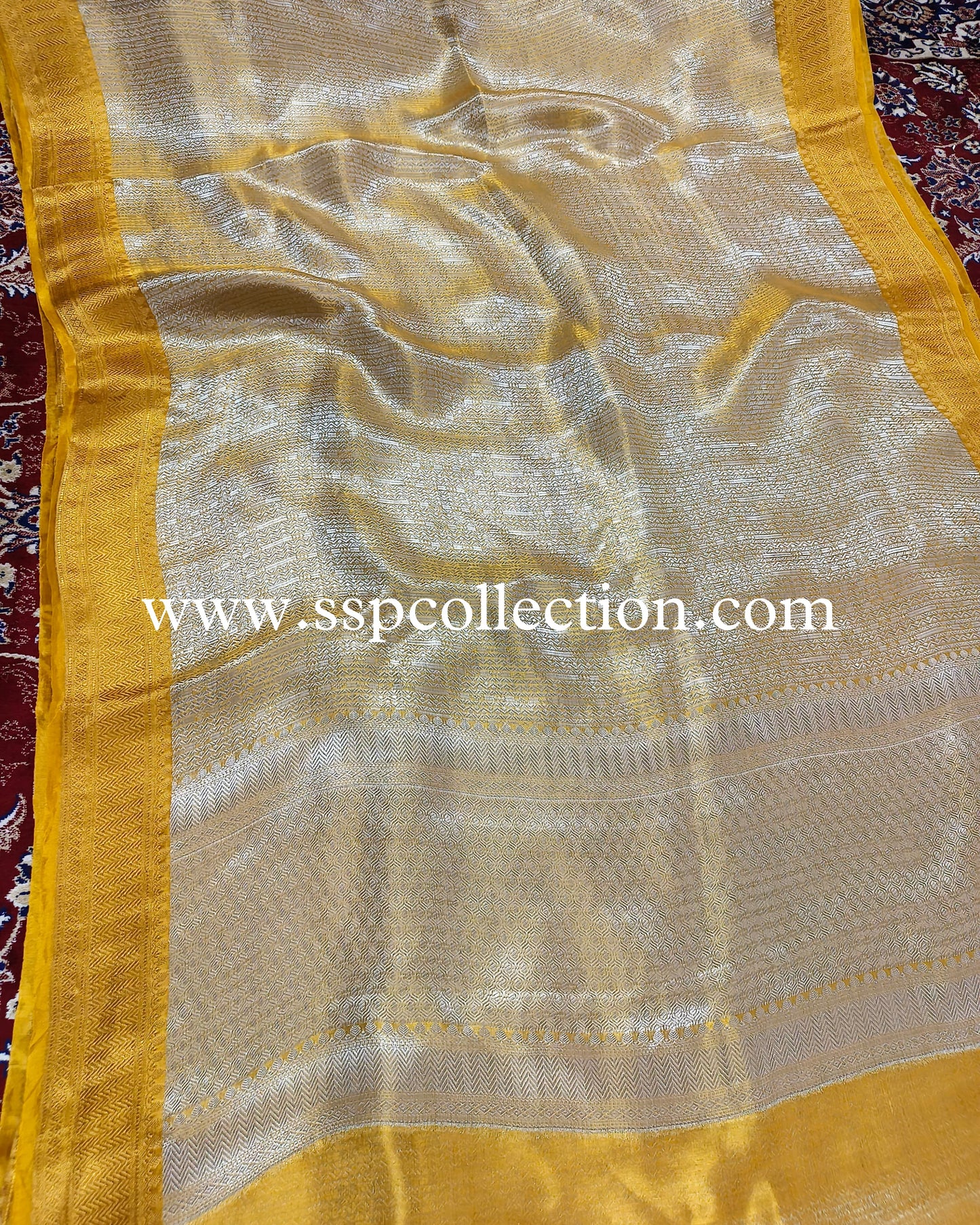 Yellow-Gold Pure Tissue Silk Silver Tanchoi Brocade Banarasi Saree