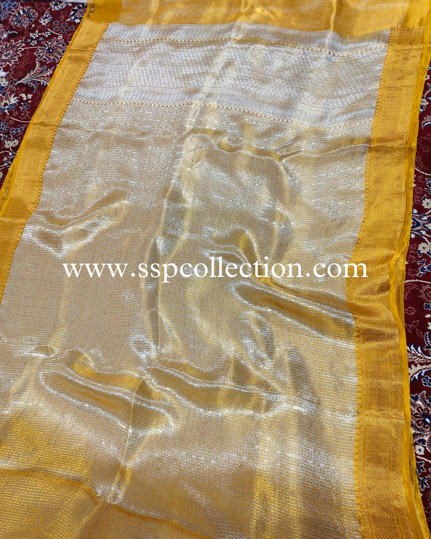 Yellow-Gold Pure Tissue Silk Silver Tanchoi Brocade Banarasi Saree