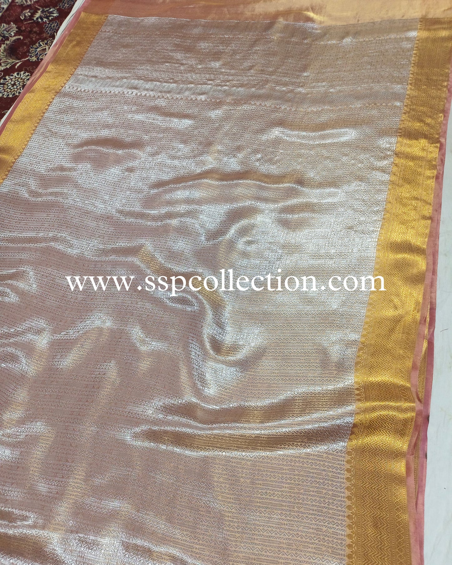 Onion-Pink Pure Tissue Silk Silver Tanchoi Brocade Banarasi Saree