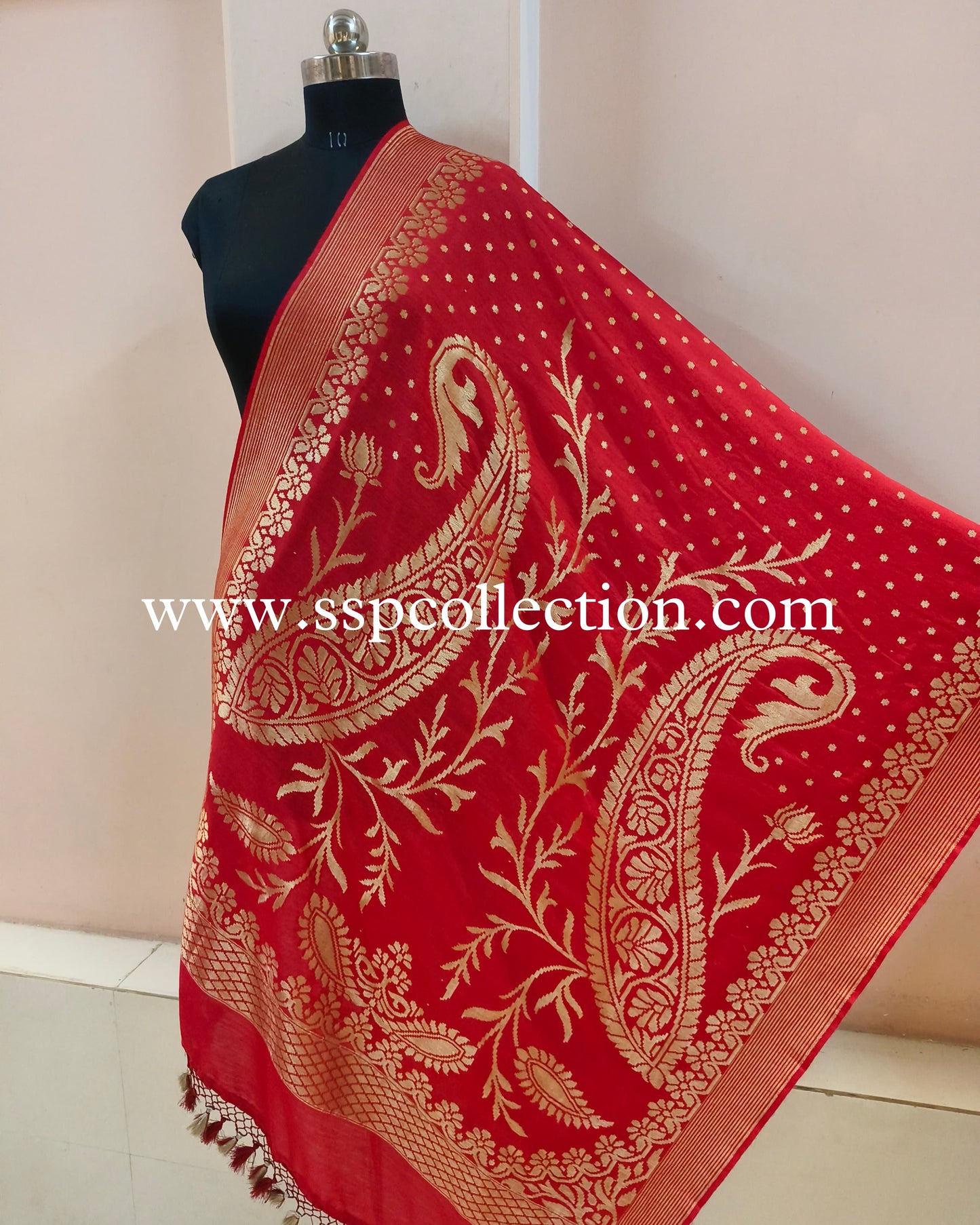 Red Pure Moonga Silk Banarasi Dupatta