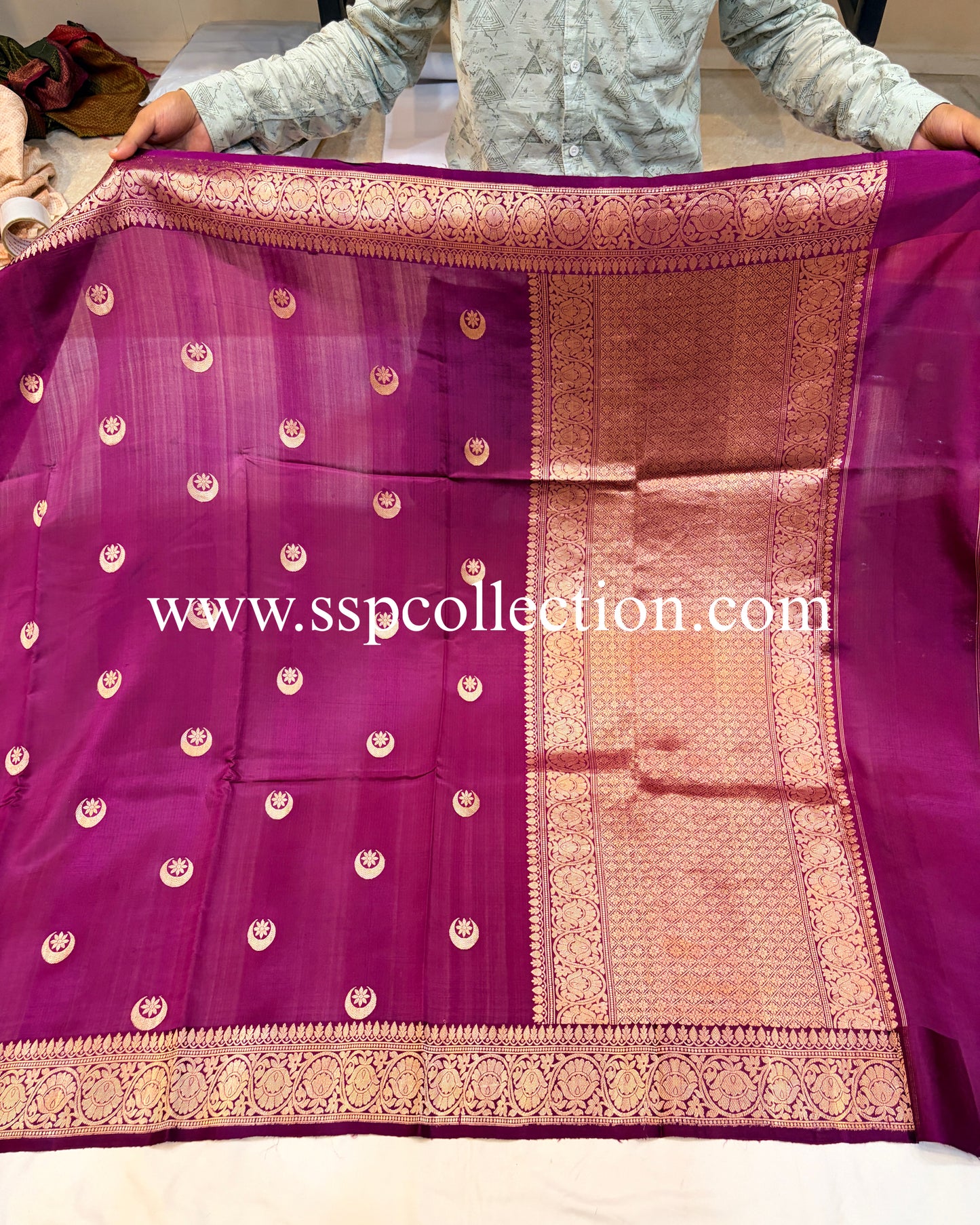 Purple-Wine Pure Mango Silk Chand-Tara Banarasi Saree