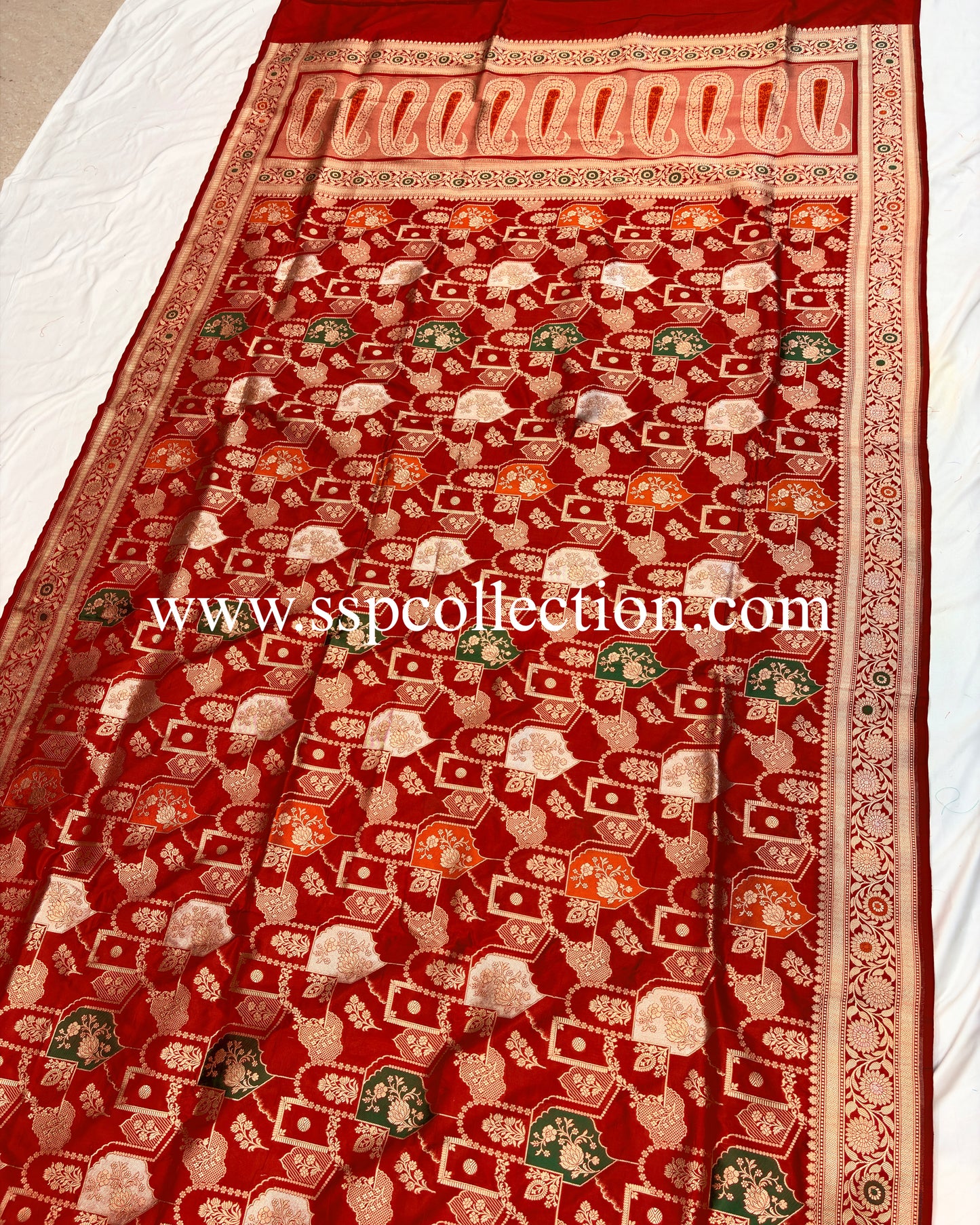 Red Pure Katan Silk Meenakaari Banarasi Saree