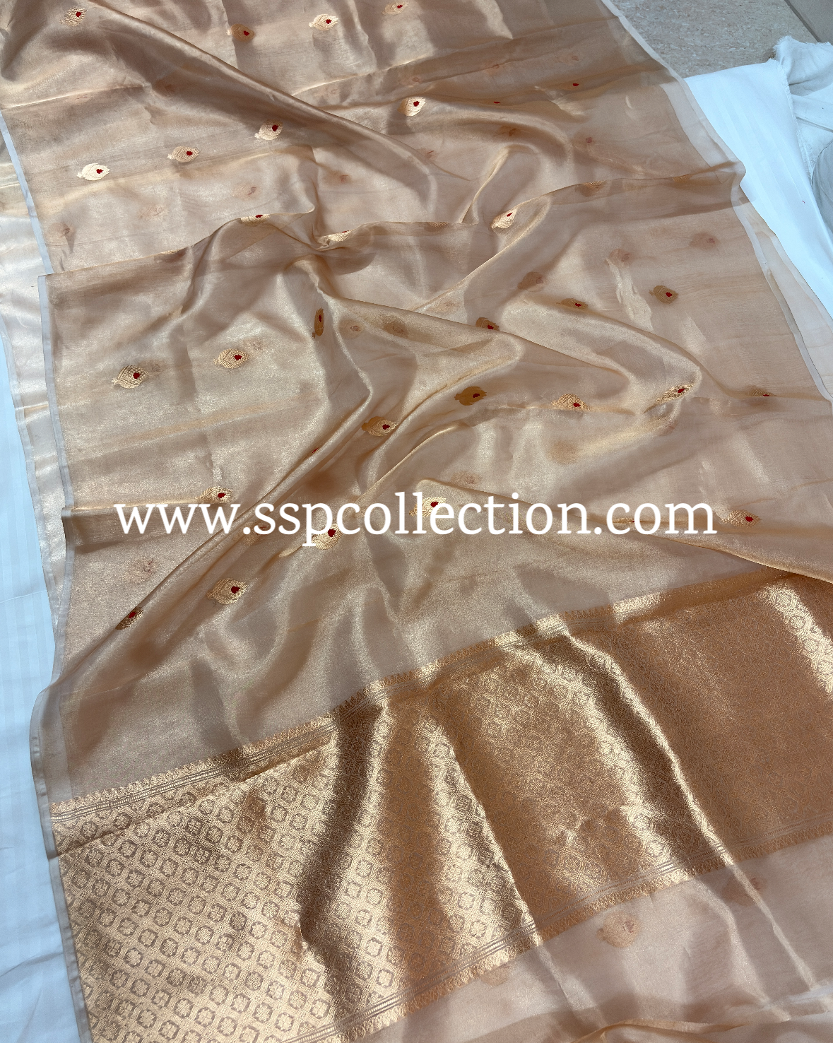 Champagne-Gold Pure Tissue Silk Meenakaari Banarasi Saree