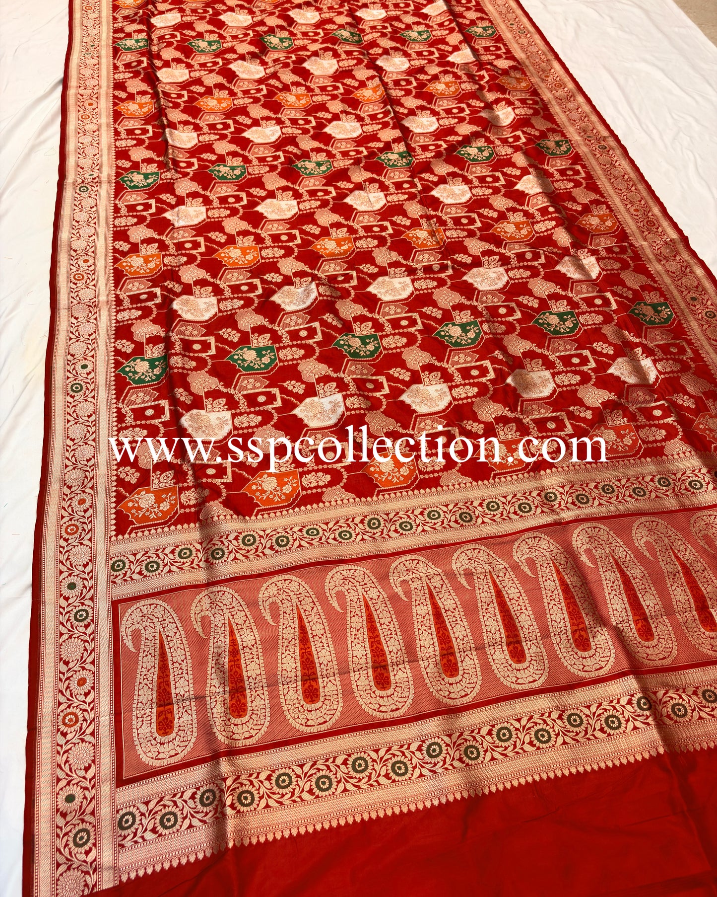 Red Pure Katan Silk Meenakaari Banarasi Saree