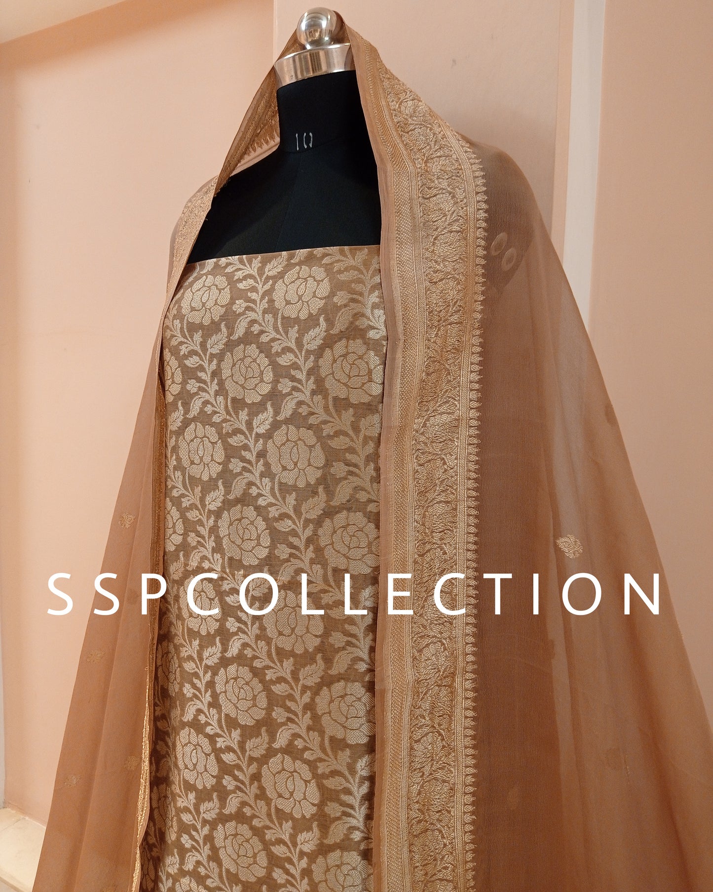 Beige Banarasi Pure Cotton Silk Kurta With Pure Chiffon Dupatta