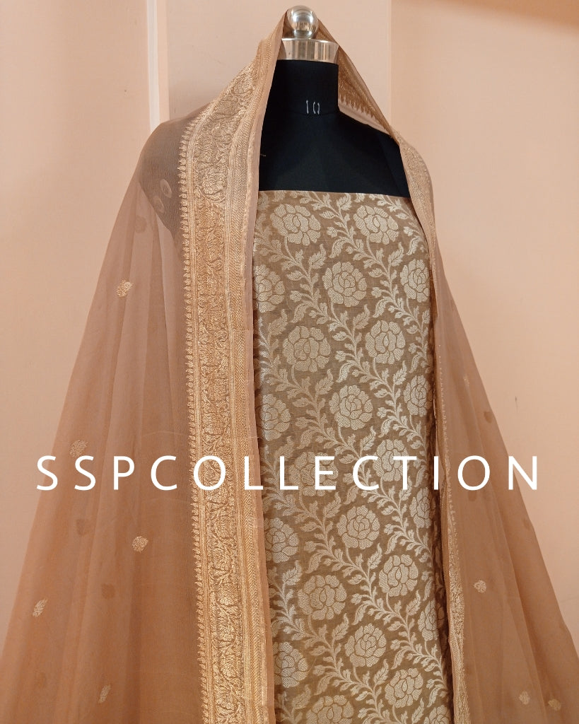 Beige Banarasi Pure Cotton Silk Kurta With Pure Chiffon Dupatta