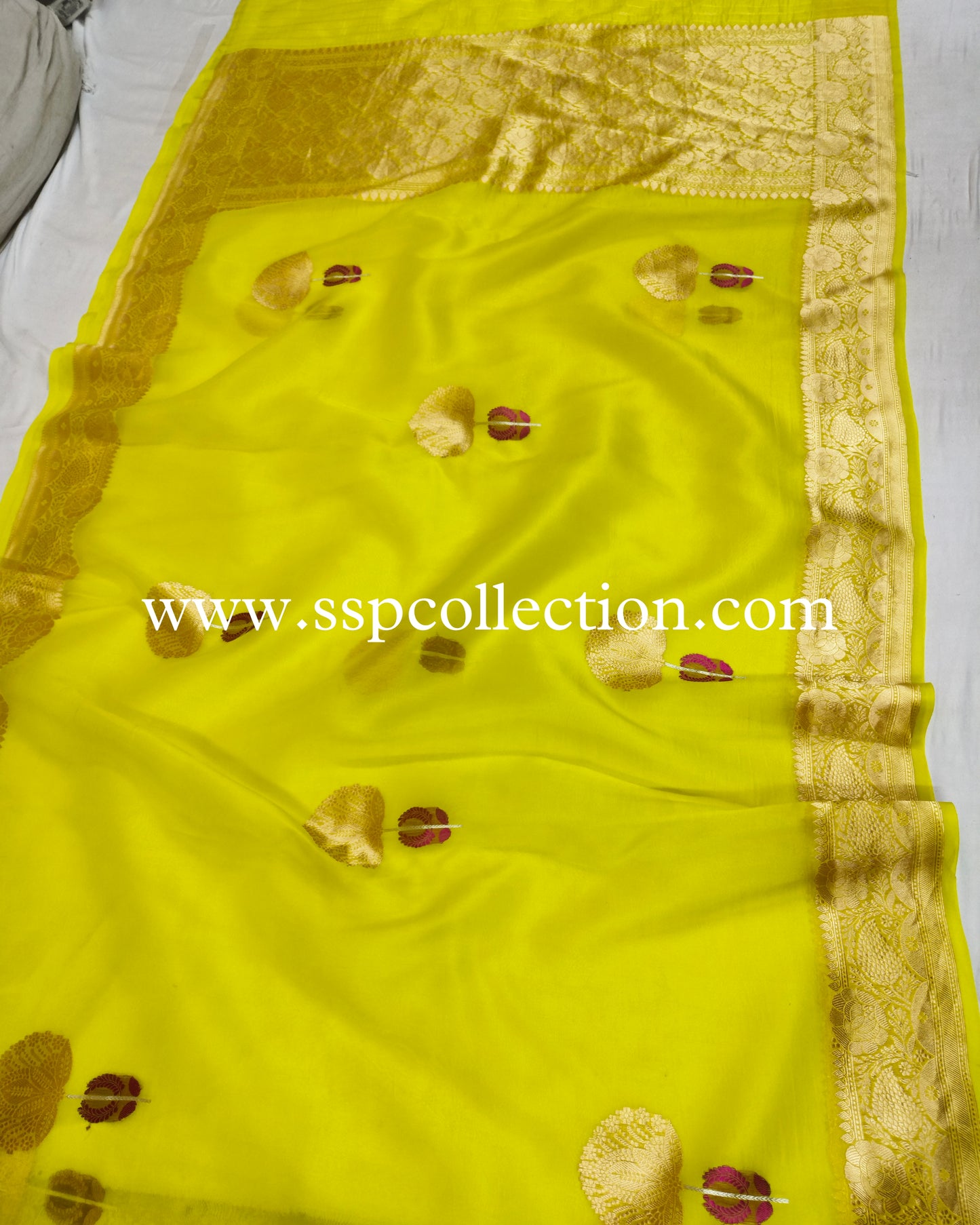 Lemon-Yellow Pure Kora Silk Tilfi Banarasi Saree