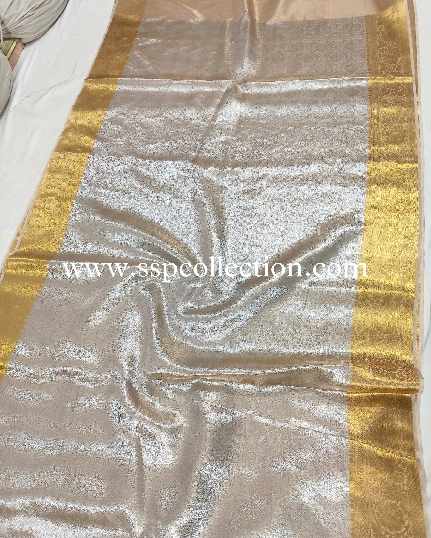 Silver-Gold Pure Molten Tissue Silk Brocade Banarasi Saree