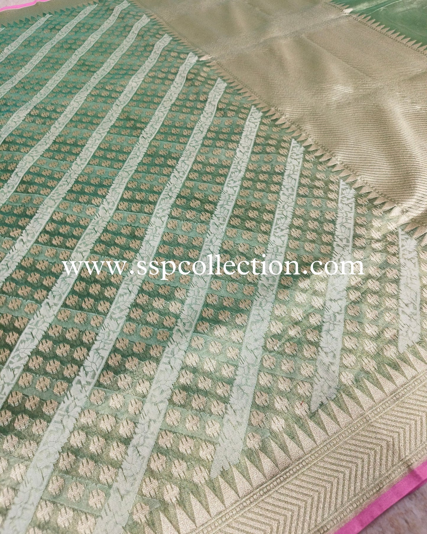 Hazel-Green Pure Tissue Silk Banarasi Saree