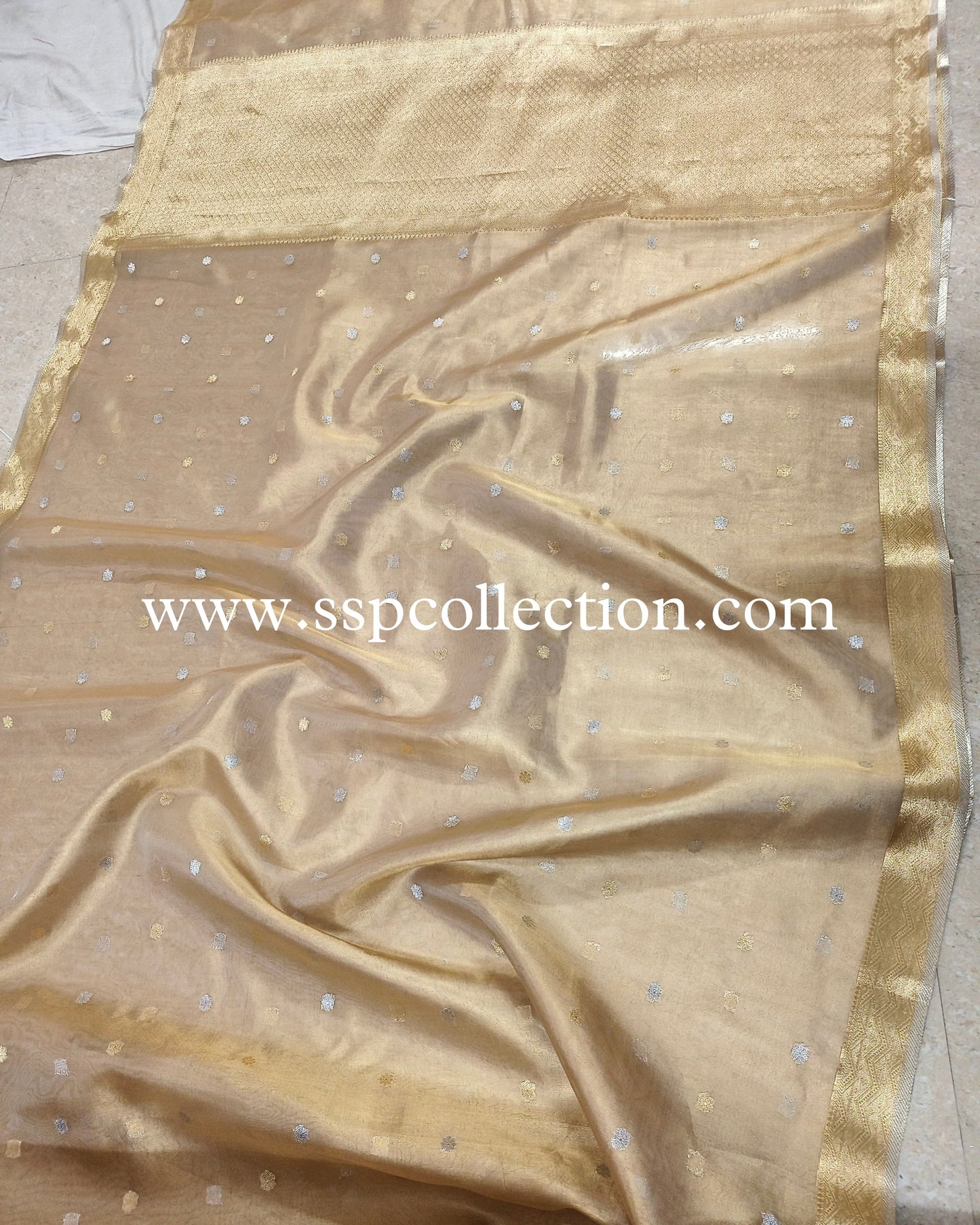 Gold Pure Tissue Silk Banarasi Saree
