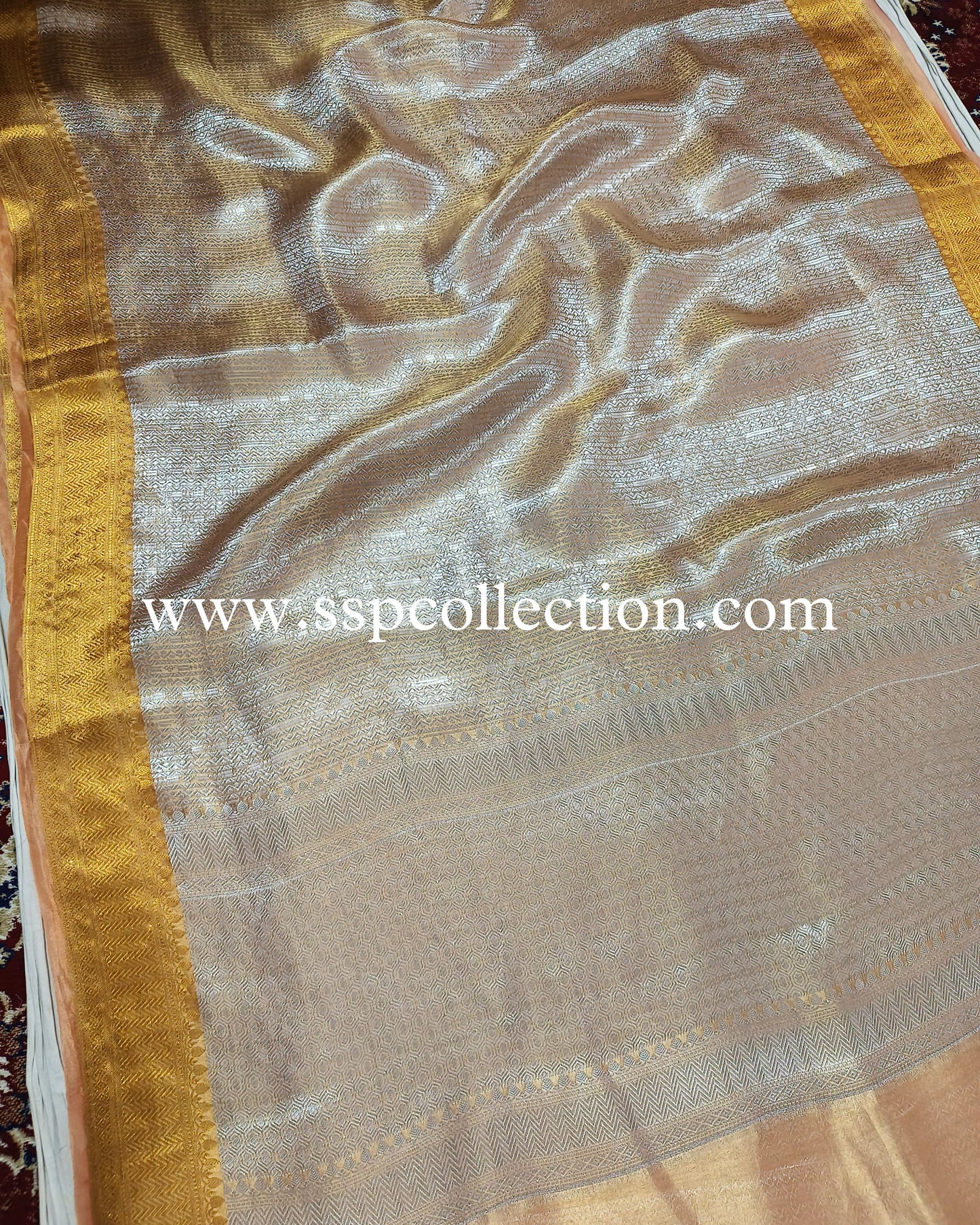 Peach Pure Tissue Silk Silver Tanchoi Brocade Banarasi Saree