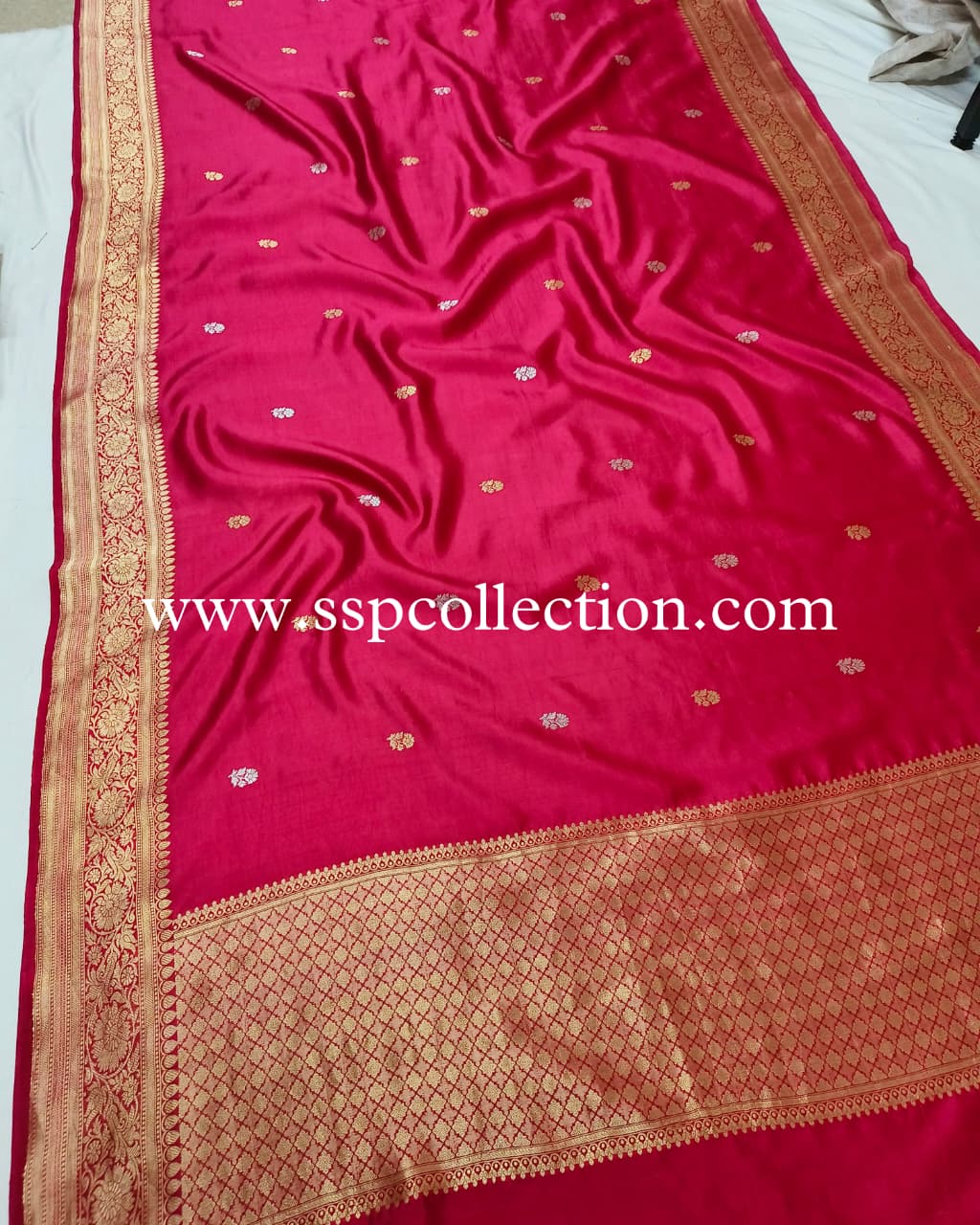 Reddish-Pink Pure Mango Silk Banarasi Saree