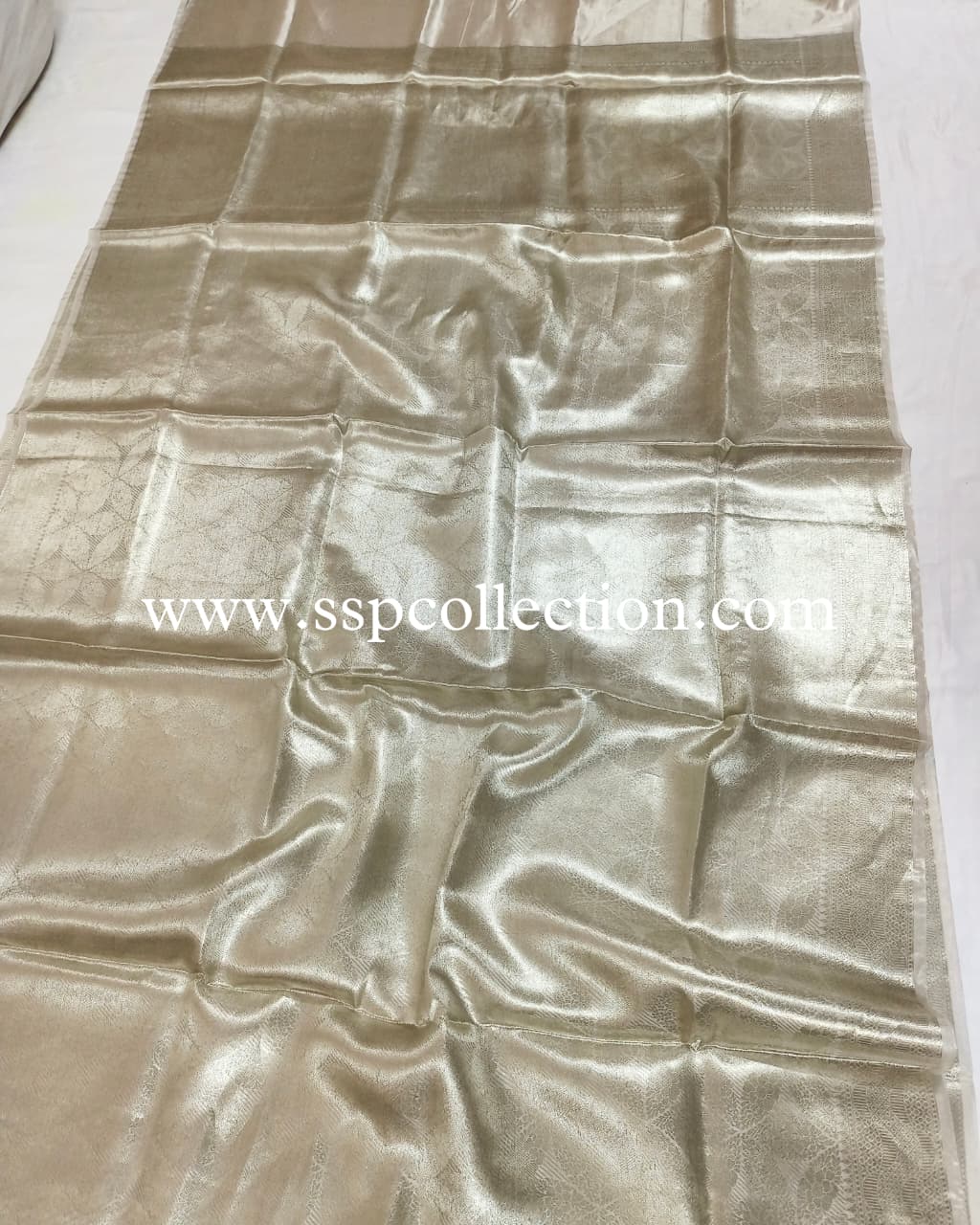 Silver Pure Molten Tissue Silk Brocade Banarasi Saree
