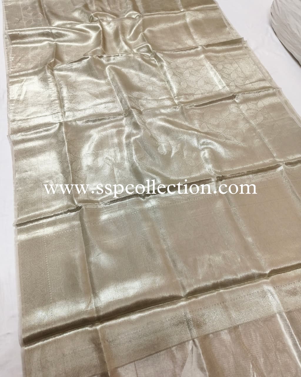 Silver Pure Molten Tissue Silk Brocade Banarasi Saree